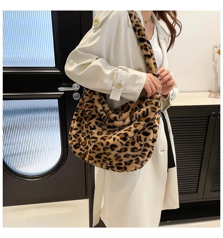 Winter Plush Leopard Print Shoulder Bag — feature 15