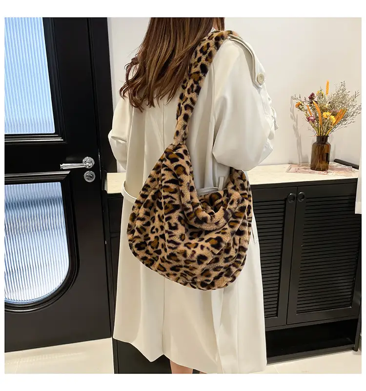 Winter Plush Leopard Print Shoulder Bag — feature 16