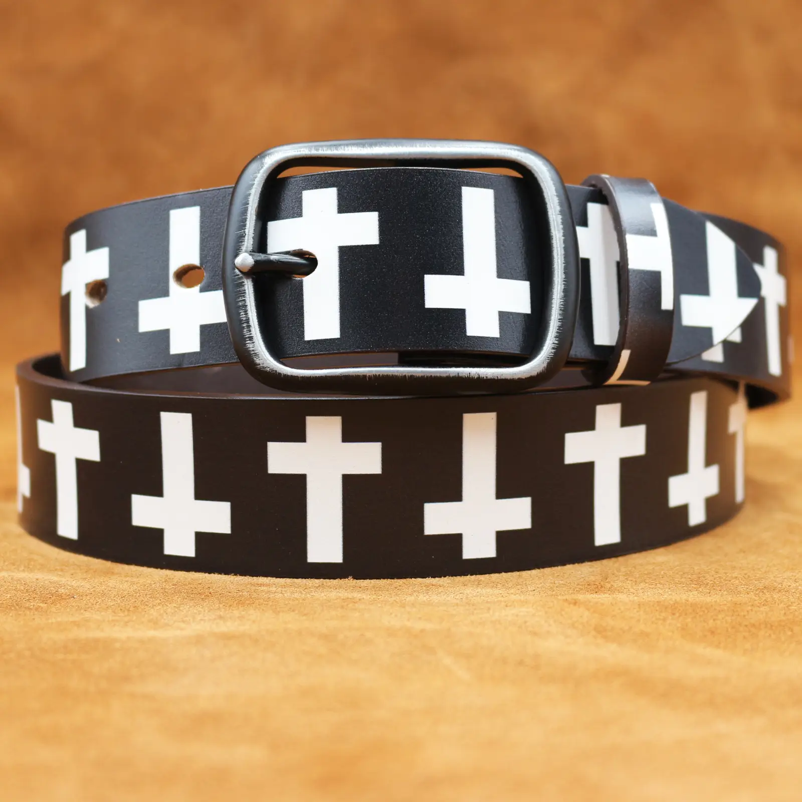 Black Cross Print Genuine Cowhide Belt — feature 2
