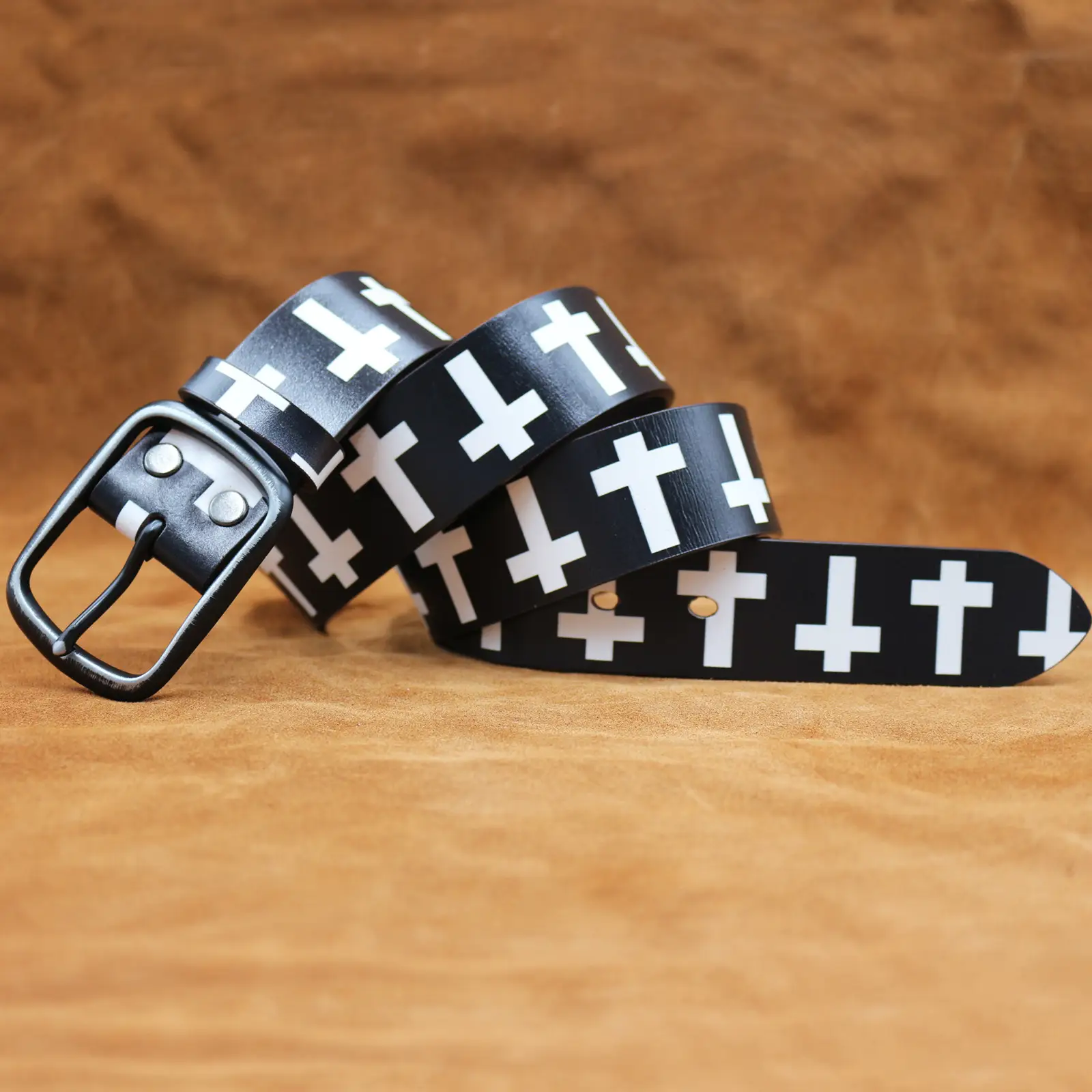 Black Cross Print Genuine Cowhide Belt — feature 4
