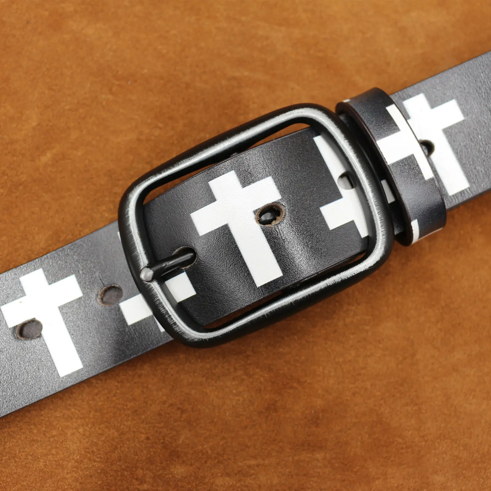 Black Cross Print Genuine Cowhide Belt — feature 7