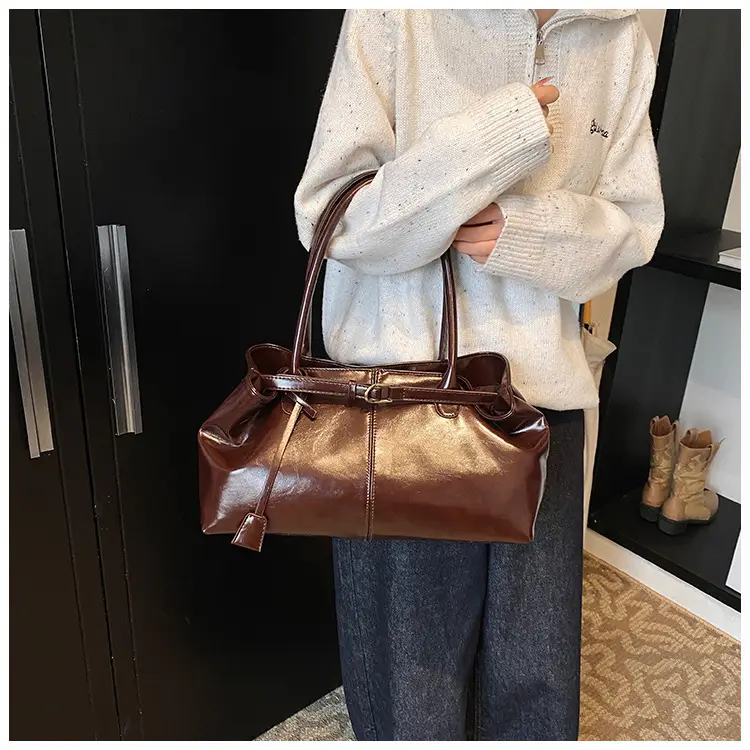 2025 Black Leather Shoulder Bag for Women — feature 15