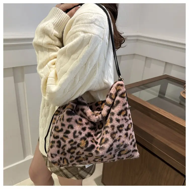 Leopard Print Plush Shoulder Bag Women Large Capacity — feature 13