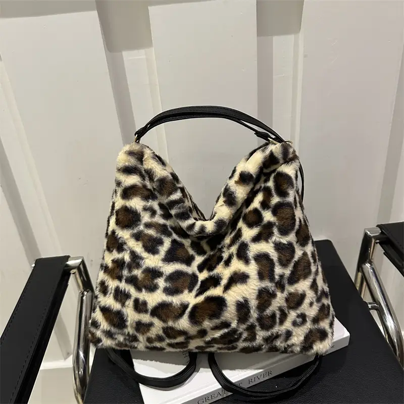 Leopard Print Plush Shoulder Bag Women Large Capacity - Image 4