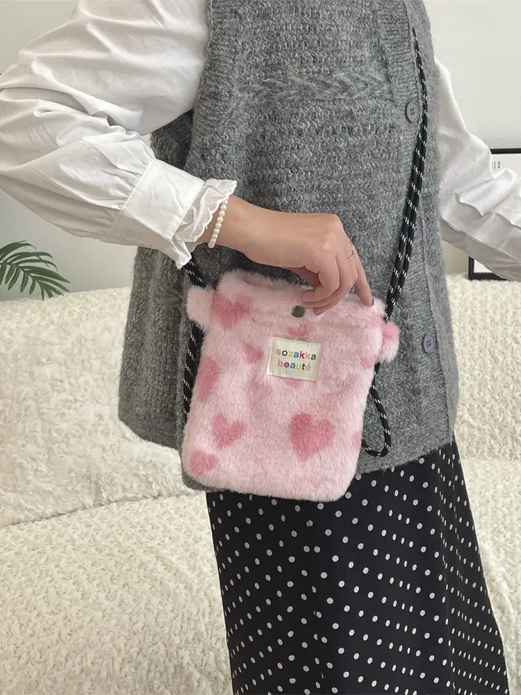 Plush Heart Print Shoulder Bag for Mobile & Cosmetics - Image 17