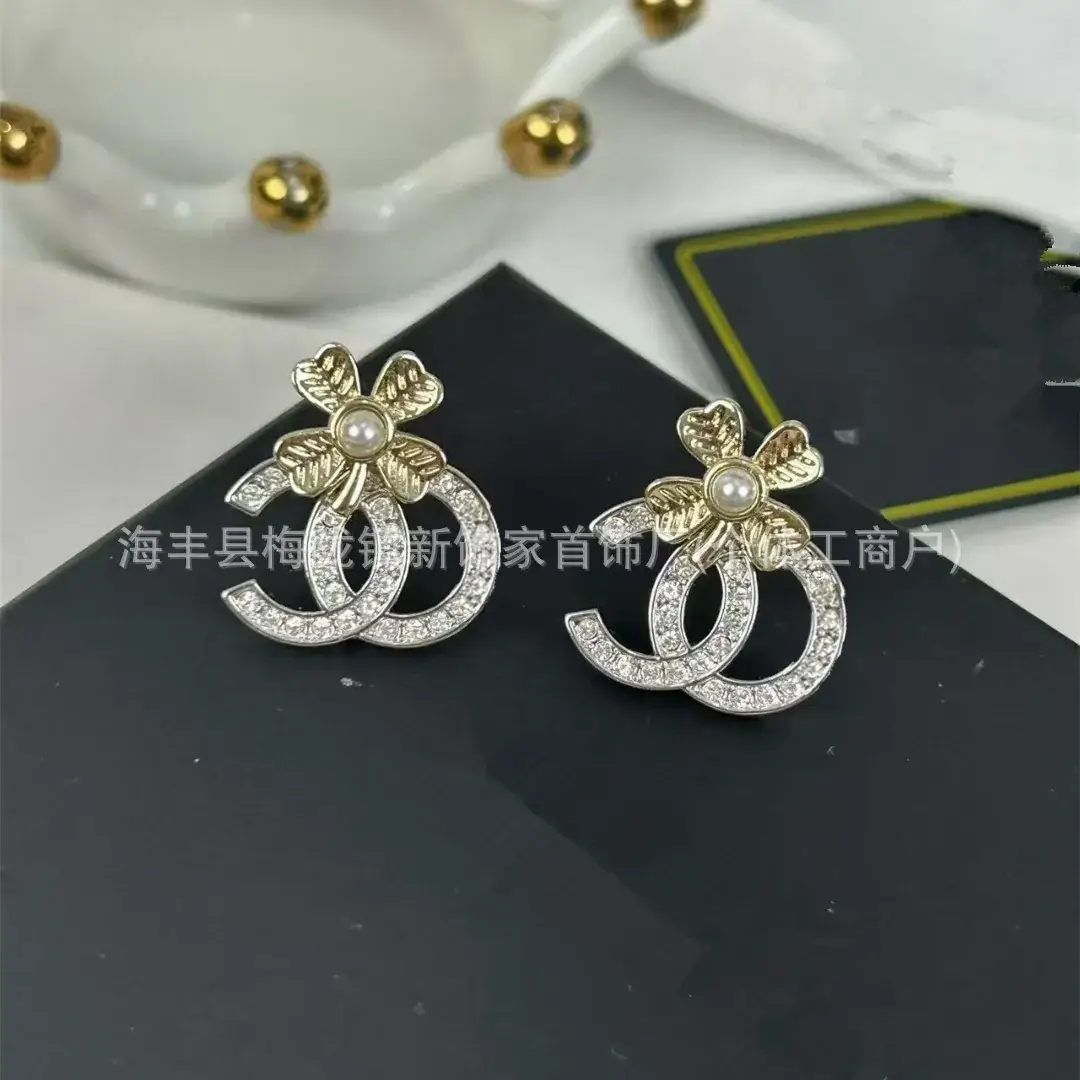 Double C Earrings Pearl Bow High End 925 Gold - Image 15