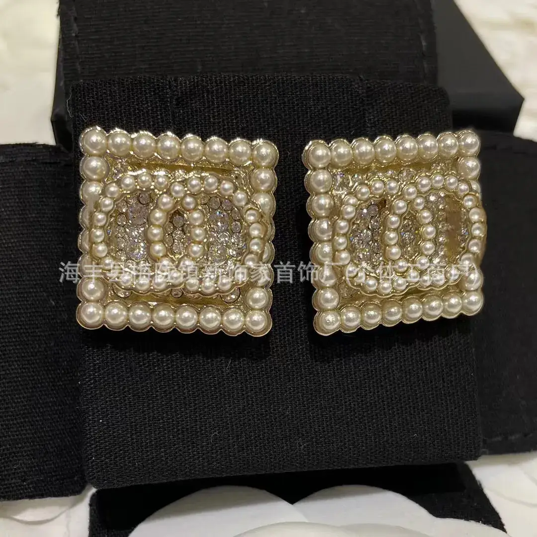 Double C Earrings Pearl Bow High End 925 Gold - Image 89