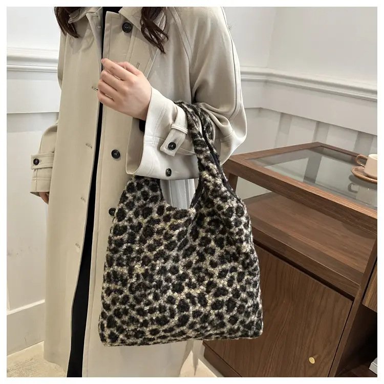 Plush Leopard Print Women's Shoulder Bag 2024 - Image 5