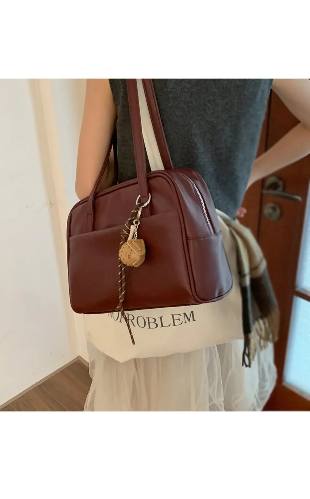 Women's Brown Leather Shoulder Bag 2025 New Style — feature 17