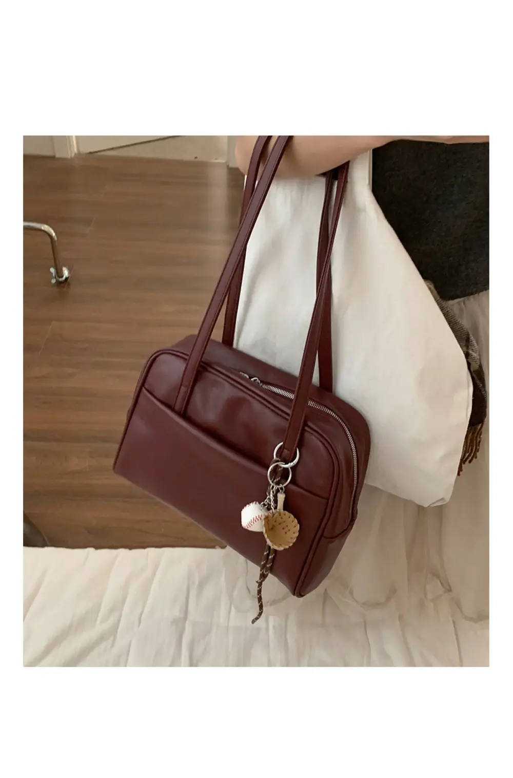 Women's Brown Leather Shoulder Bag 2025 New Style — feature 19