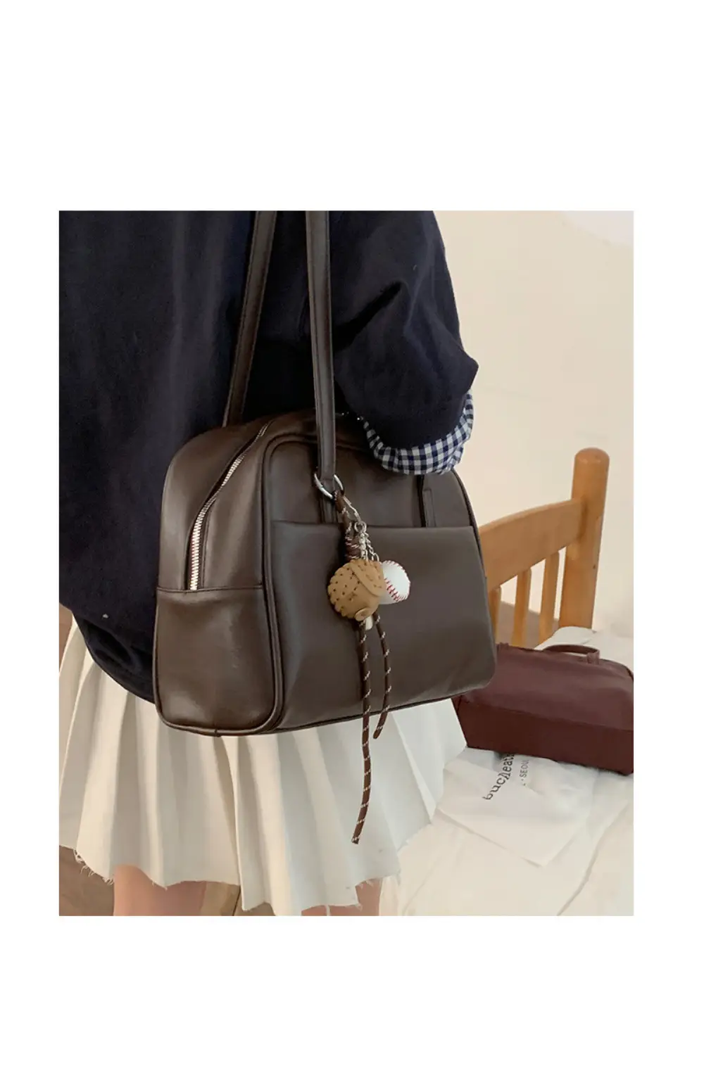 Women's Brown Leather Shoulder Bag 2025 New Style — feature 7