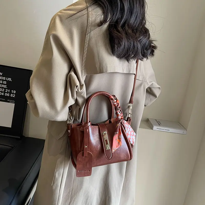 Retro Maillard Texture Handbag Women 2025 New Fashion - Image 7