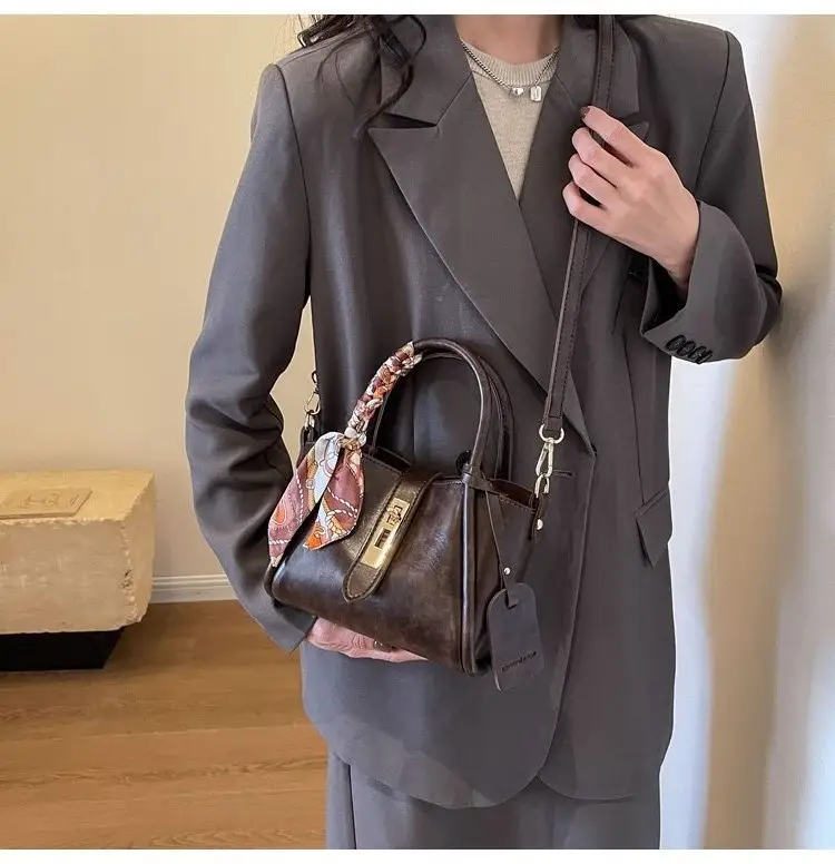 Retro Maillard Texture Handbag Women 2025 New Fashion — feature 25