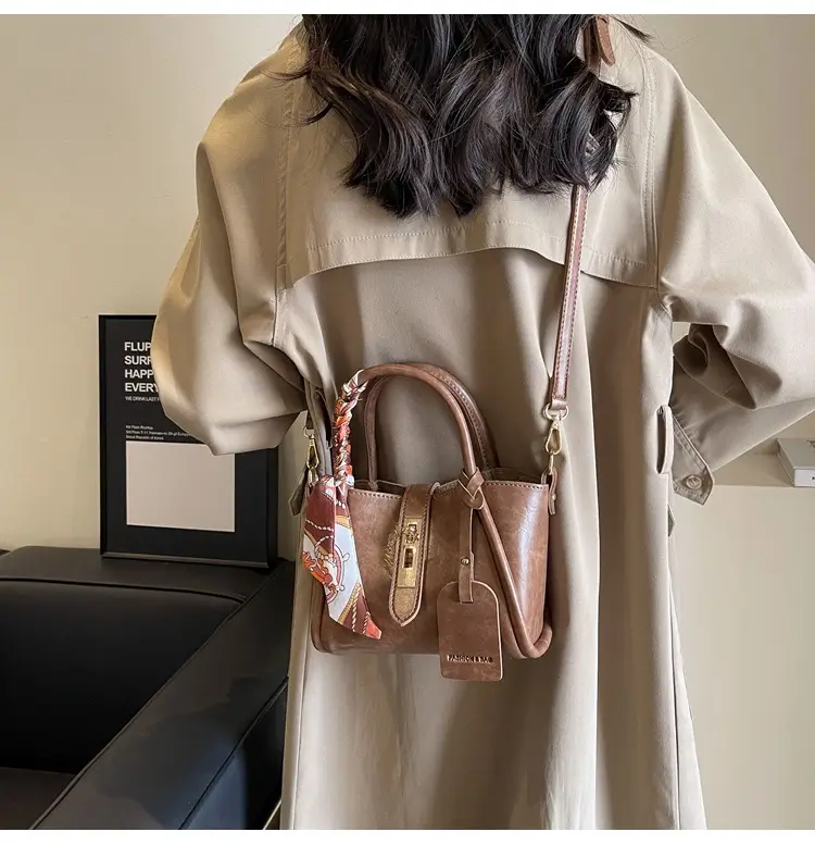 Retro Maillard Texture Handbag Women 2025 New Fashion — feature 32