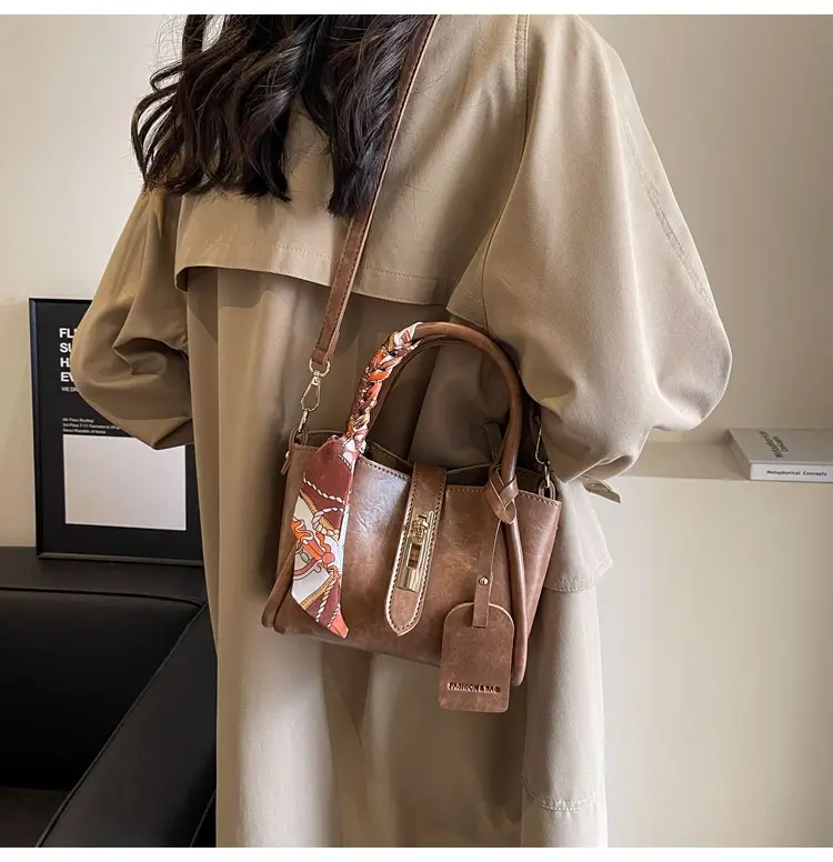 Retro Maillard Texture Handbag Women 2025 New Fashion — feature 33