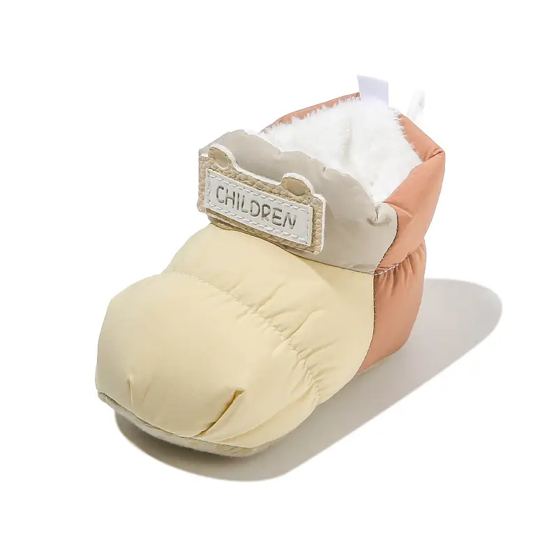 Winter newborn shoes female baby shoes newborn baby shoes socks 0 a 1 year old fleece-lined cotton shoes do not fall in autumn and winter