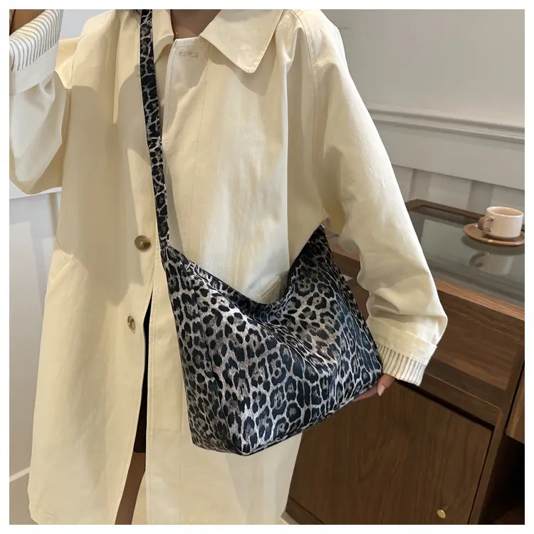 Leopard Print Large Crossbody Bag Women 2024 — feature 13