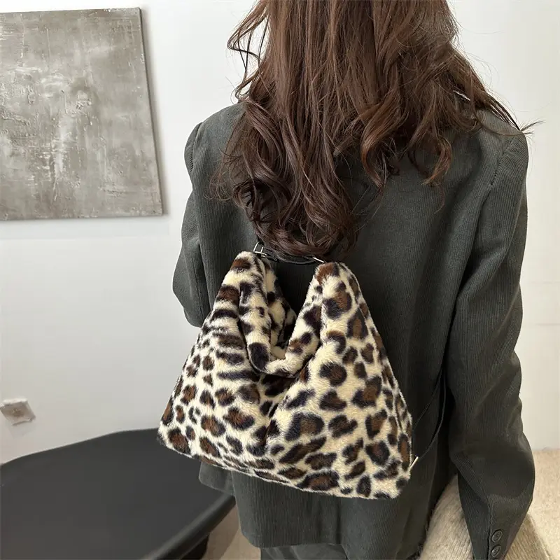 Winter Plush Leopard Print Mao Mao Shoulder Tote Bag - Image 7