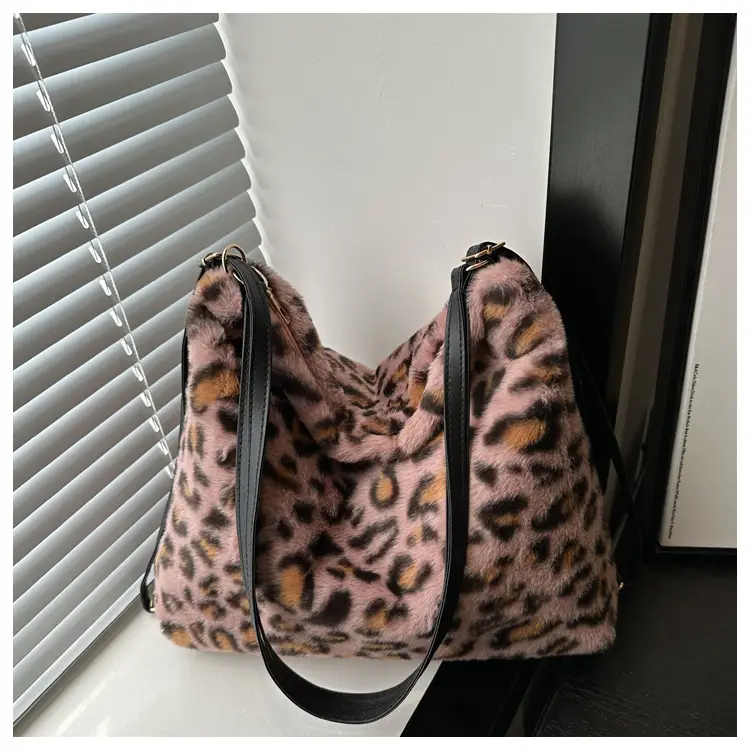 Winter Plush Leopard Print Mao Mao Shoulder Tote Bag — feature 19