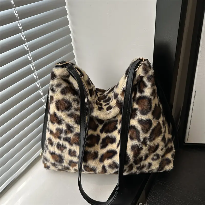 Winter Plush Leopard Print Mao Mao Shoulder Tote Bag - Image 4