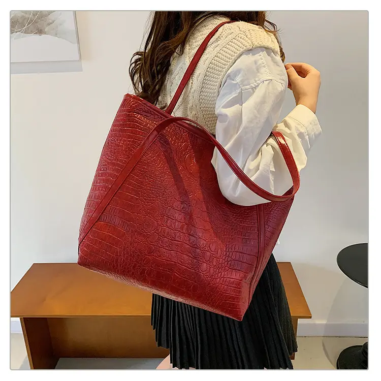 Red Croc Leather Tote Bag for Women Large Capacity — feature 21