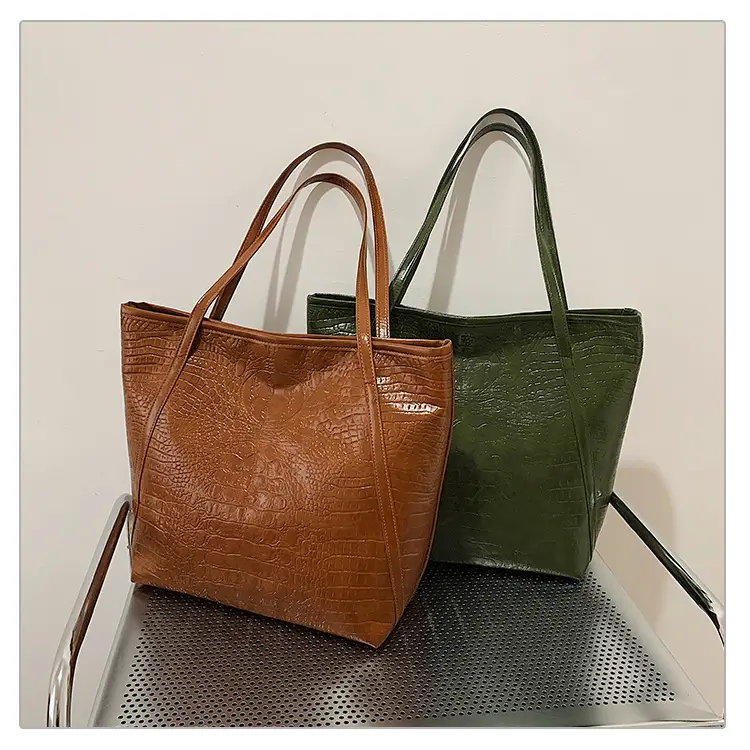 Red Croc Leather Tote Bag for Women Large Capacity — feature 36