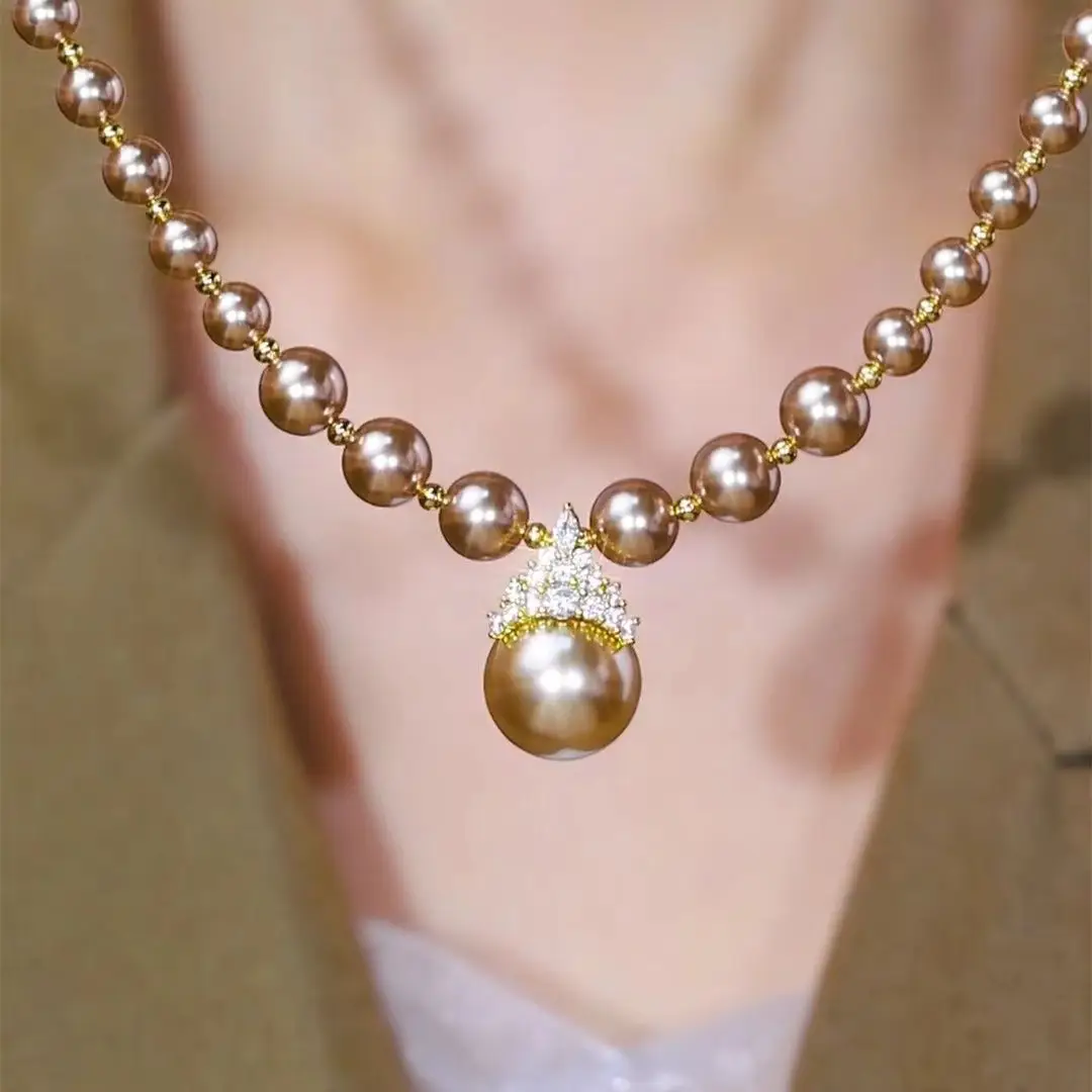 French Luxury Pearl Crown Necklace with Gold Accents - Image 2