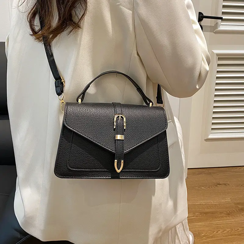 Vintage 2024 Women's Beige Shoulder Crossbody Bag - Image 7