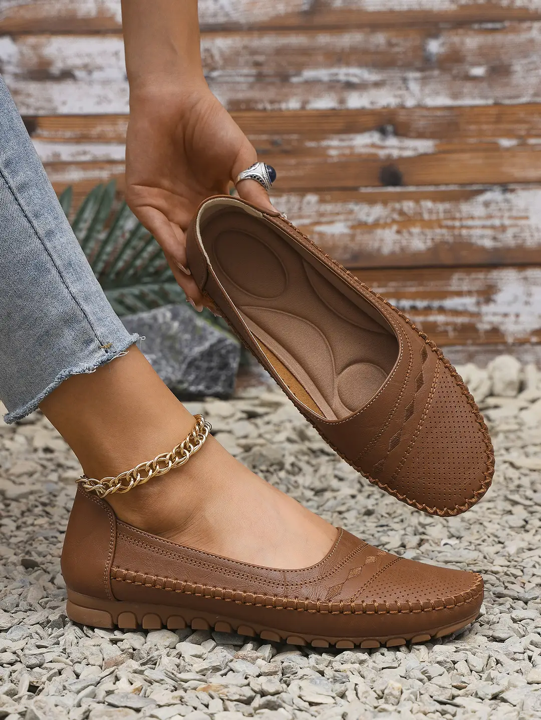 Large Size New Foreign Trade Stitching Laser Women's Flats Loafers Foreign Trade Cross-Border E-Commerce Supply Retro — feature 1