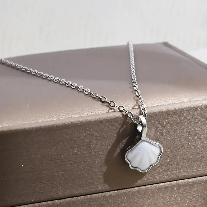 Double Layer Butterfly Necklace Women's Light Luxury Collarbone Chain - Image 20