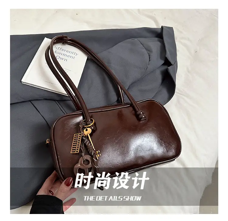 Women's Retro Boston Bag Oil Wax Leather Shoulder Commuter — feature 11