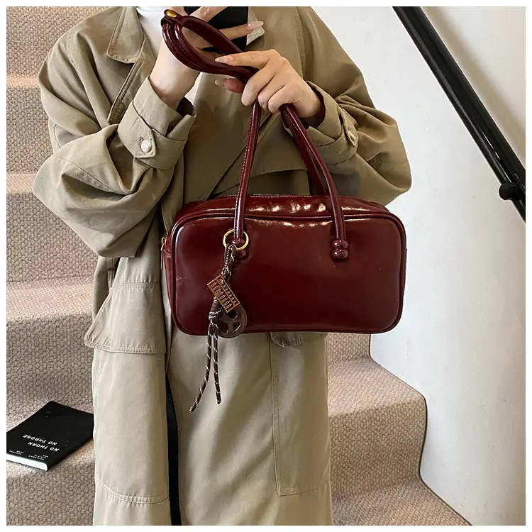 Women's Retro Boston Bag Oil Wax Leather Shoulder Commuter — feature 26