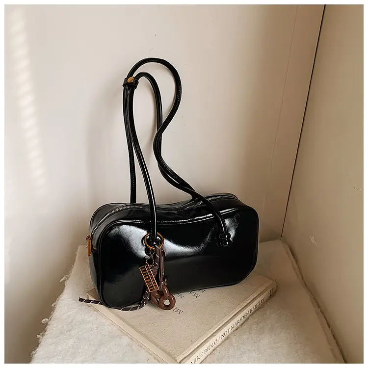 Women's Retro Boston Bag Oil Wax Leather Shoulder Commuter — feature 32