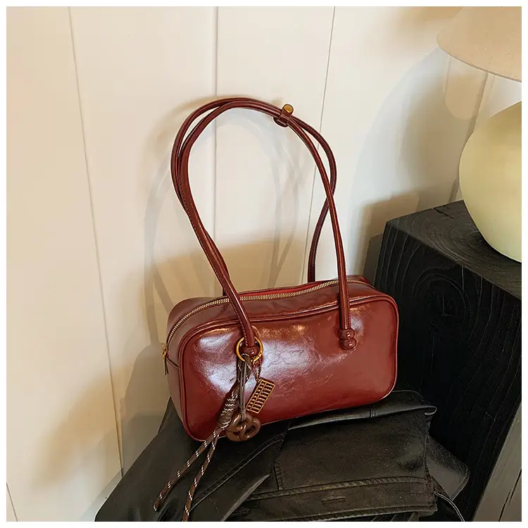 Women's Retro Boston Bag Oil Wax Leather Shoulder Commuter — feature 38