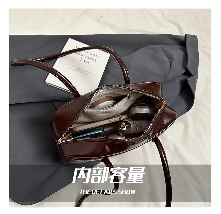 Women's Retro Boston Bag Oil Wax Leather Shoulder Commuter — feature 9