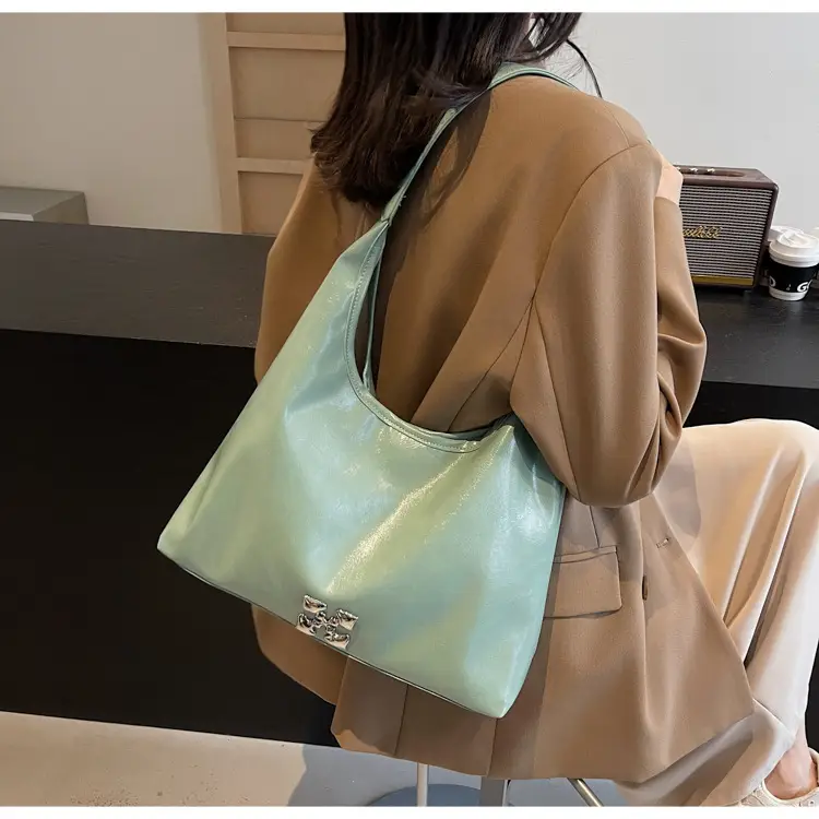 Women's Pink PU Shoulder Bag Large Capacity — feature 13