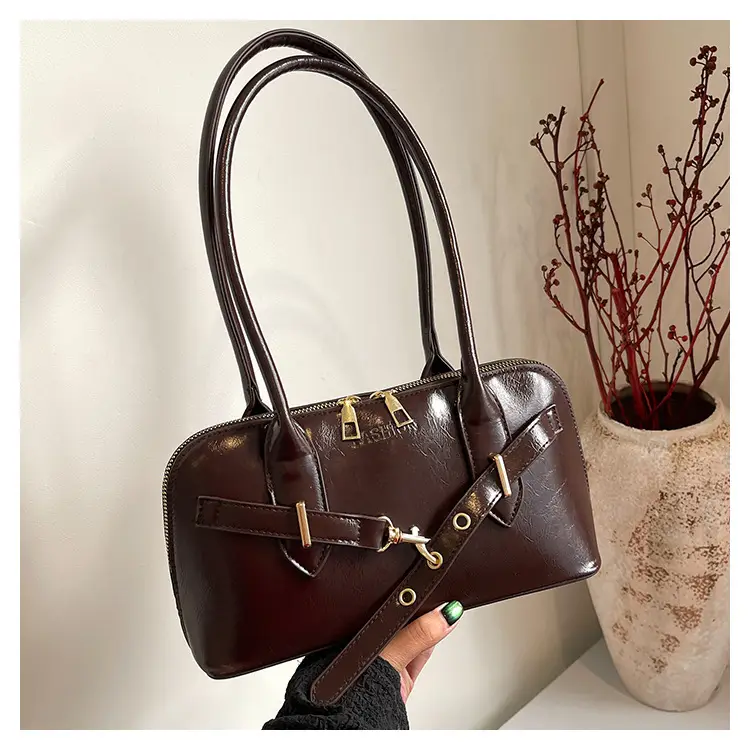 Women's Brown Leather Shoulder Bag with Gold Hardware - Image 3