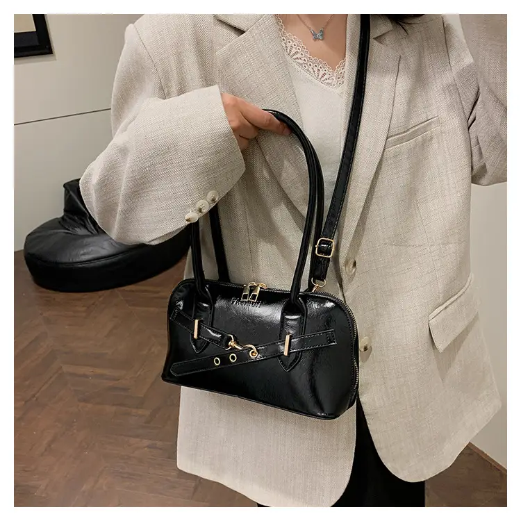 Women's Brown Leather Shoulder Bag with Gold Hardware - Image 6