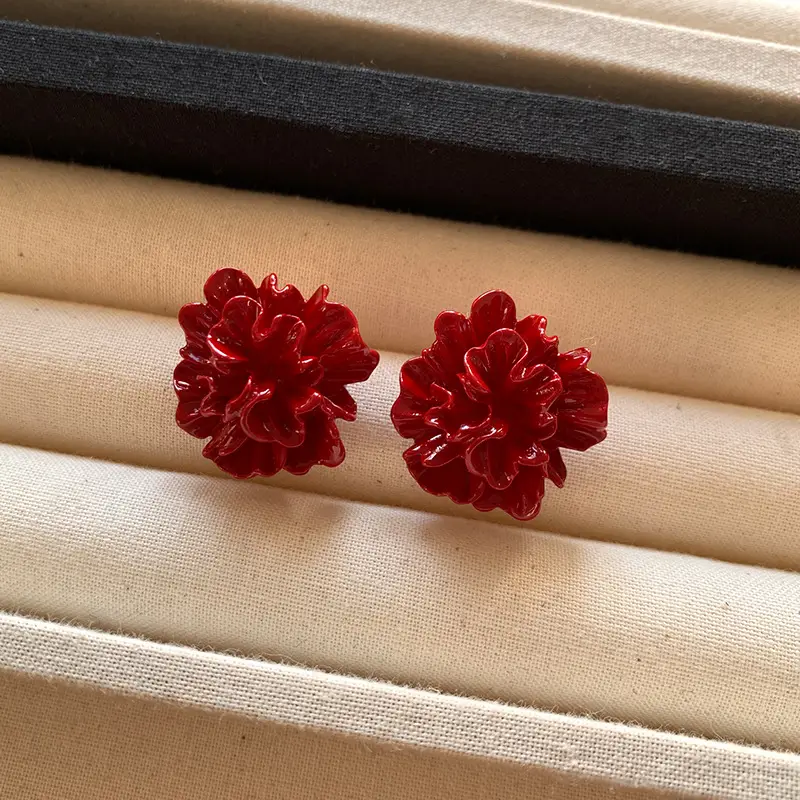 Female Zircon Geometric Pearl Earrings Autumn Winter 2024 - Image 9