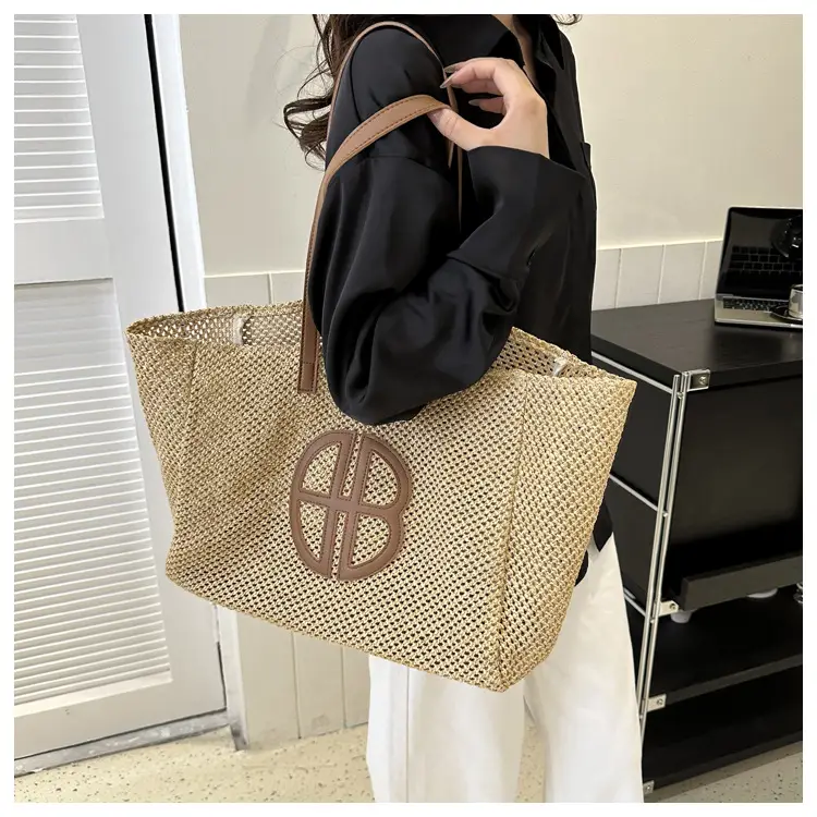 2024 New Woven Straw Shoulder Bag with Logo — feature 17