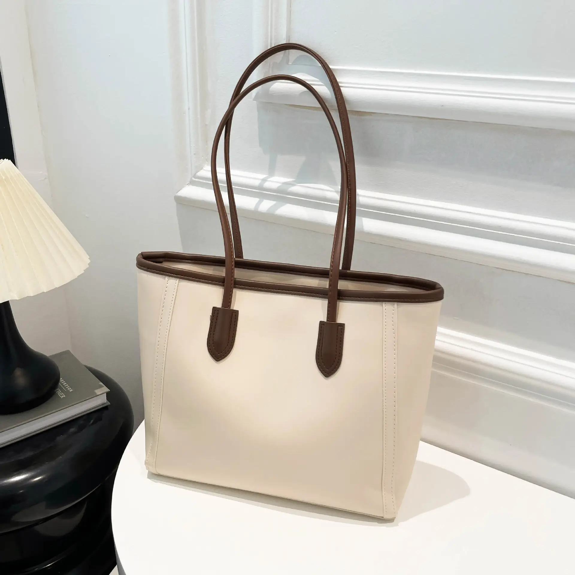 Women's Large Capacity Shoulder Bag Solid Color - Image 2