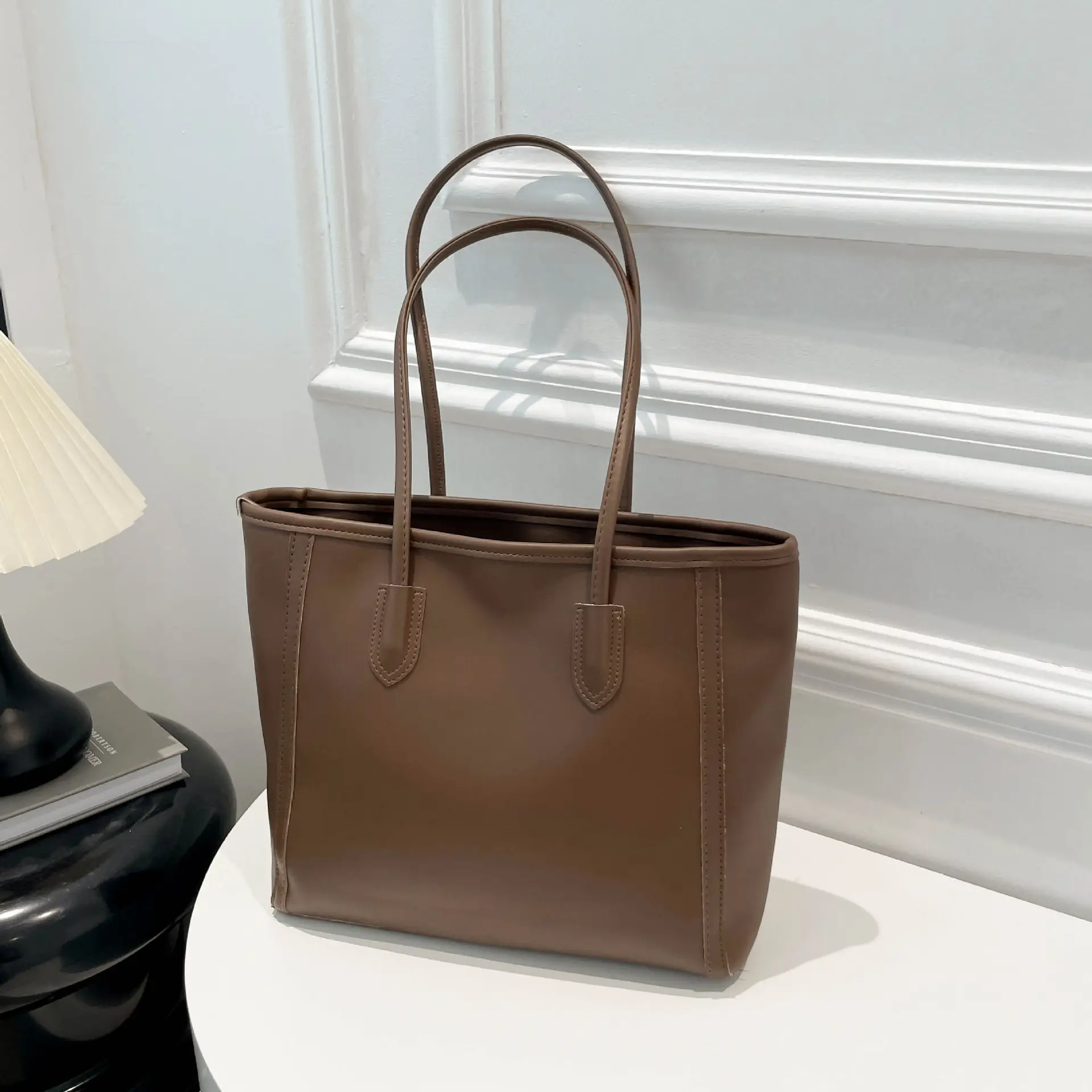 Women's Large Capacity Shoulder Bag Solid Color - Image 3