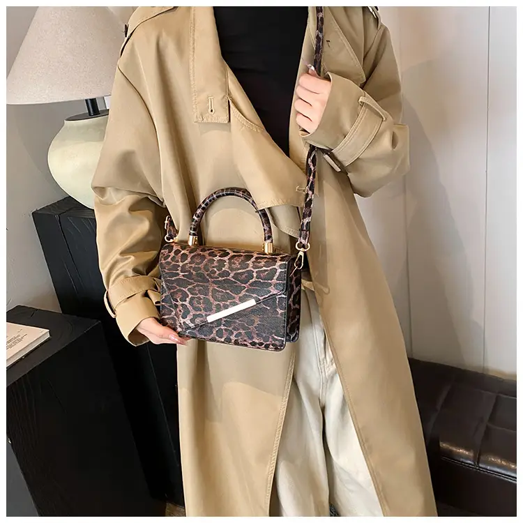 Leopard Print Women's Shoulder Bag 2024 Autumn Winter