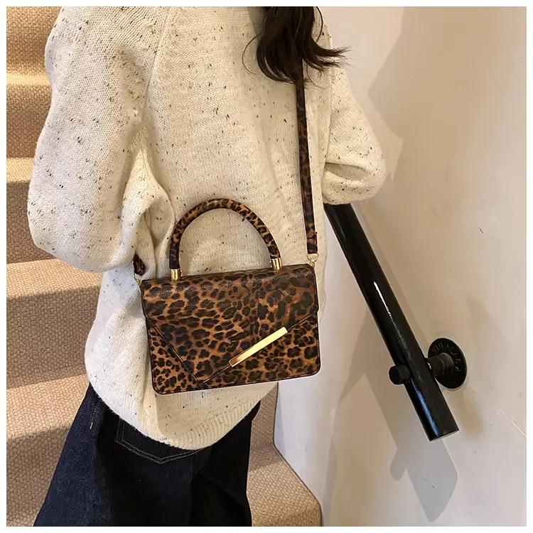 Leopard Print Women's Shoulder Bag 2024 Autumn Winter — feature 15