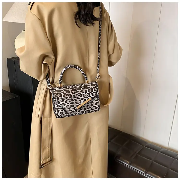 Leopard Print Women's Shoulder Bag 2024 Autumn Winter — feature 18