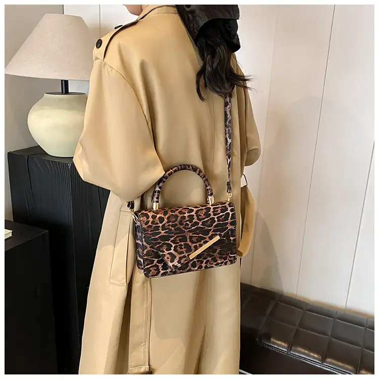 Leopard Print Women's Shoulder Bag 2024 Autumn Winter — feature 20