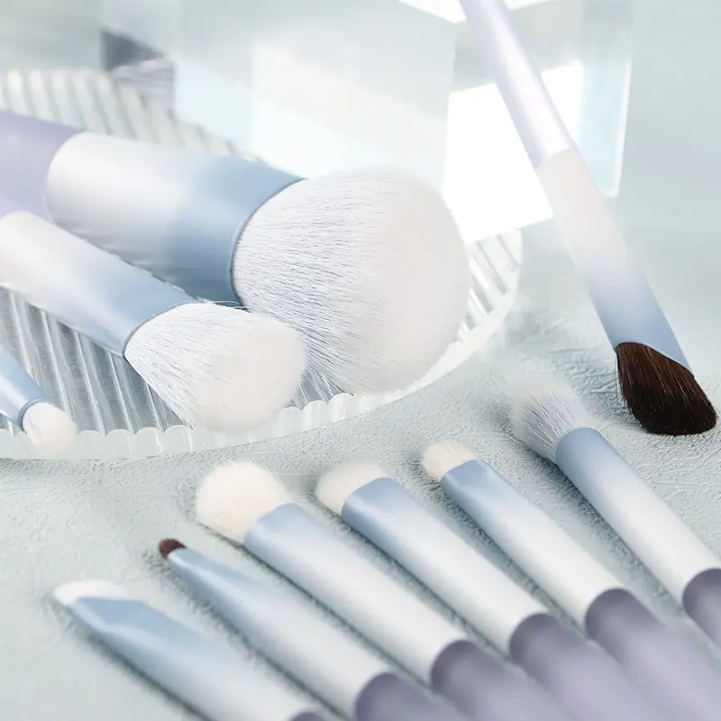 10-Piece Gradient Crystal Makeup Brush Set - Image 11