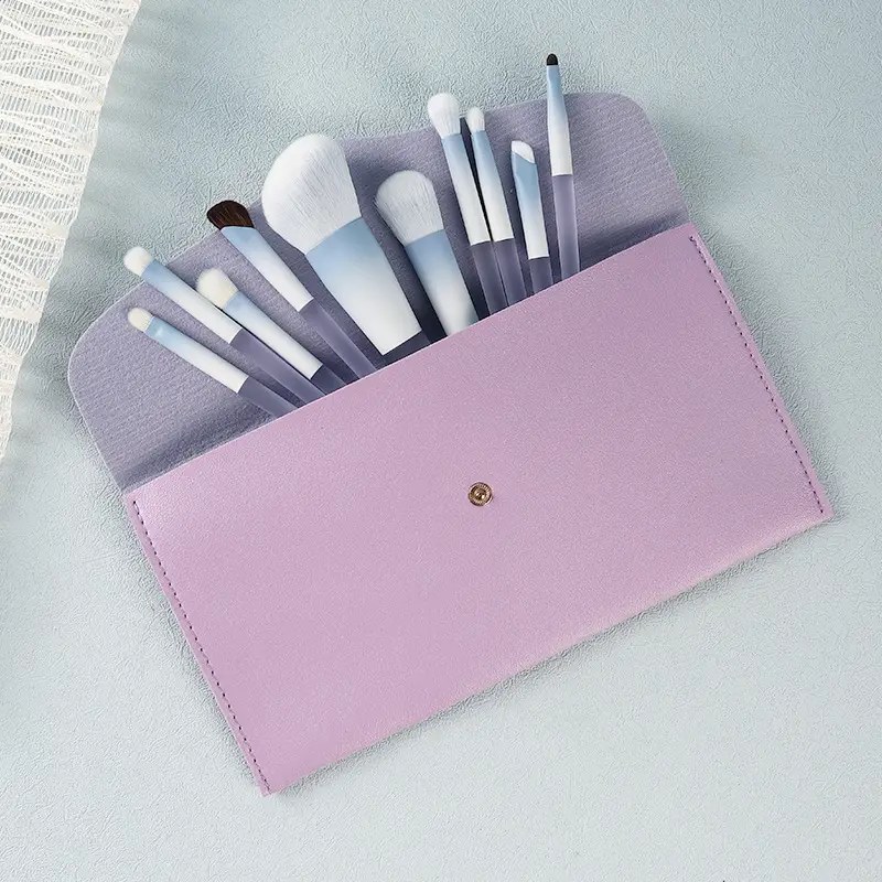 10-Piece Gradient Crystal Makeup Brush Set - Image 4