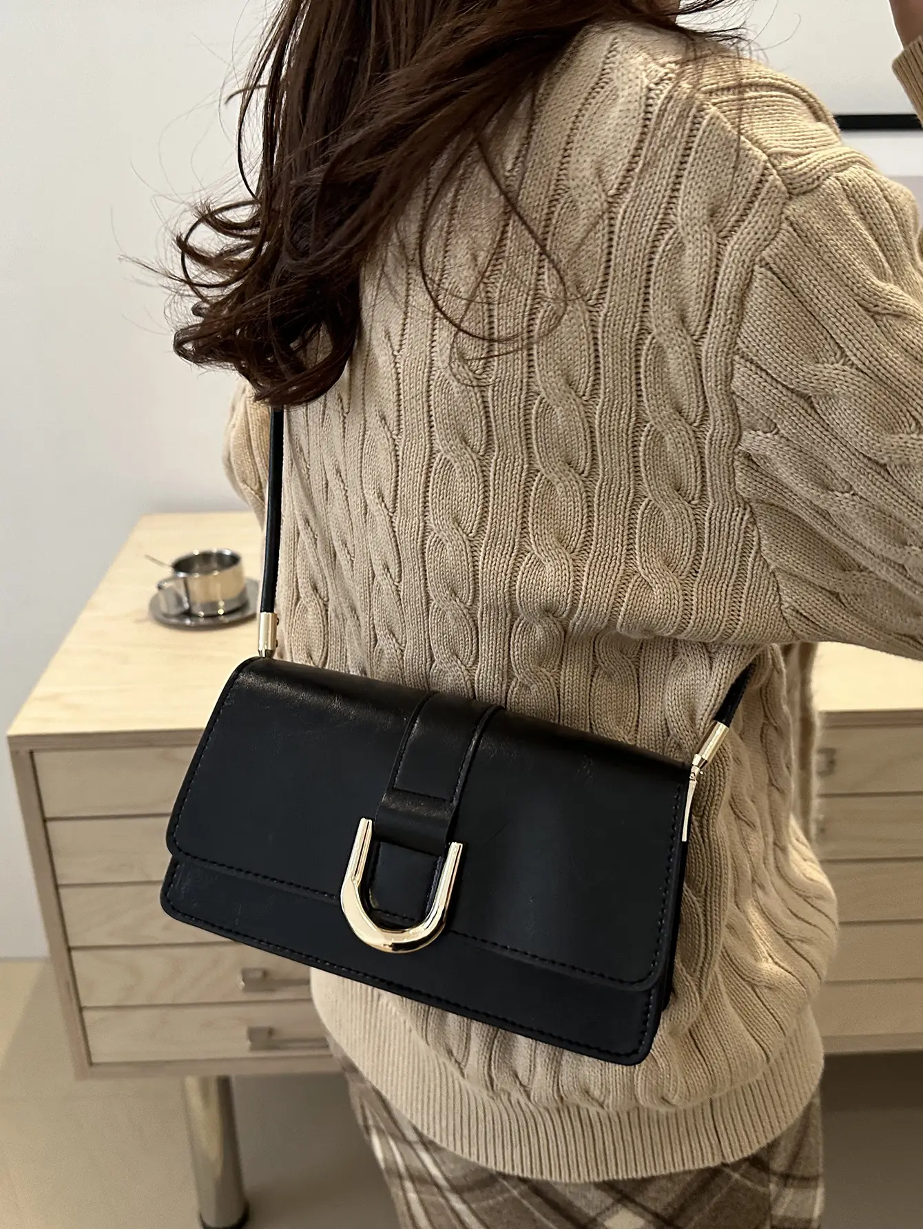White French Niche Shoulder Bag for Women 2024 - Image 11