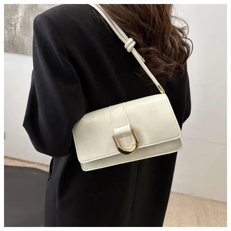 White French Niche Shoulder Bag for Women 2024 — feature 10